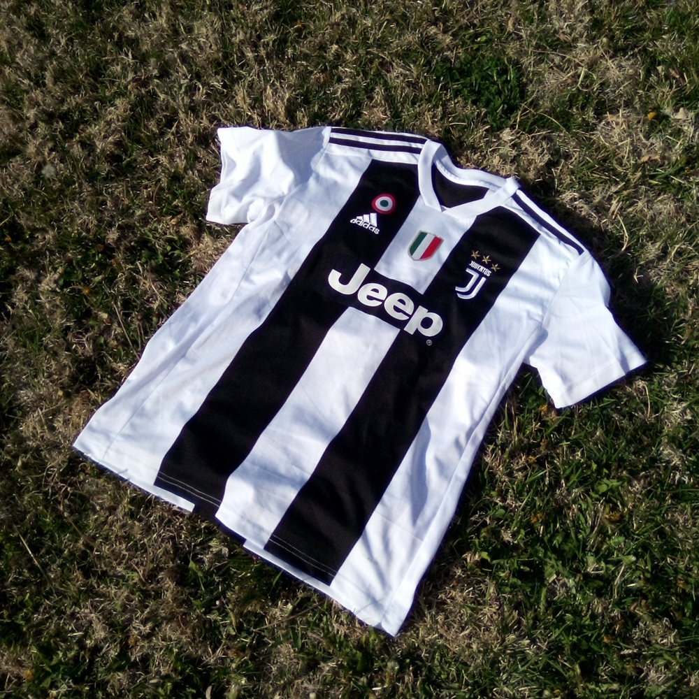 Adidas Ronaldo Number 7 Juventus Jersey